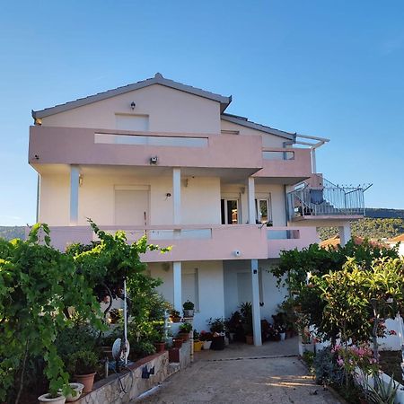 Apartment Slaven Vinišće Zewnętrze zdjęcie
