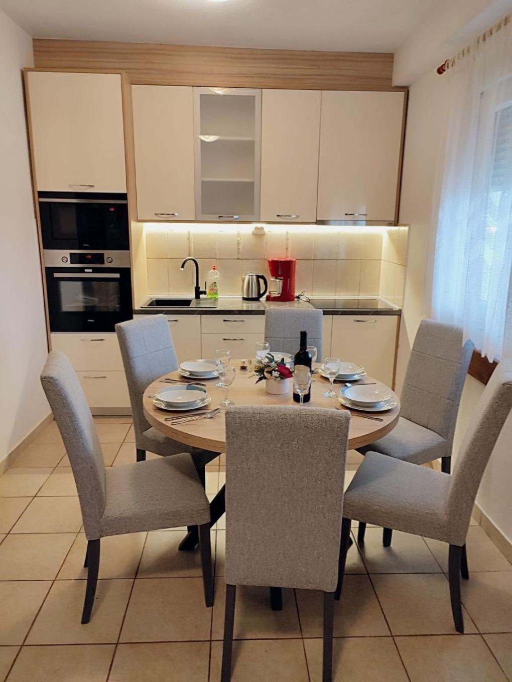 Apartment Slaven Vinišće Zewnętrze zdjęcie